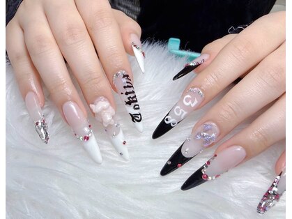 モニカ(Monica)の写真