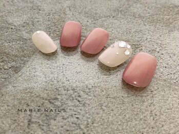 マリーネイルズ 近鉄あべのハルカス店(MARIE NAILS)の写真/★オフ込み定額¥6600ー。アートの種類も豊富♪デザイン&爪の形もご提案!手描き&持ち込みアートも大歓迎