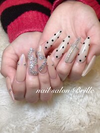 ハートドットネイル