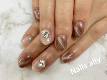 ネイルズアリー 立川店(Nails ally)/Vカット×キャッツアイ