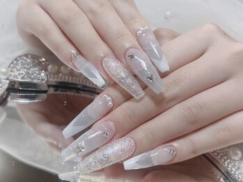 アイドールネイル(iDoll Nail)の写真/あなたの魅力を引き立てるカラー・パーツが勢揃い★特別な彩りを加えて推し活ネイルもたっぷり楽しめる♪