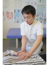 りらく整体 あおば/肩こり/腰痛/骨盤矯正/自律神経