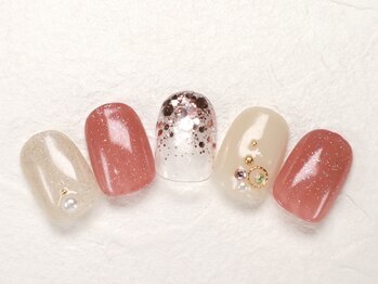 ネイルサロン キアラ(NAILSALON KIARA)の写真/【チビ爪さんや働く女性にも映えるデザインを♪】手書きアート/ミラー/マグネットなどデザイン多数ご用意◎