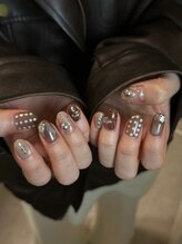 private nailsalon SEA/brown nuance