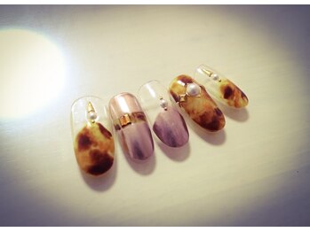 ラミエンヌ/べっ甲 秋ネイル メタリック