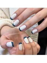 ウェイビーズ ネイル(wavy's.nail)/個性派フレンチネイル