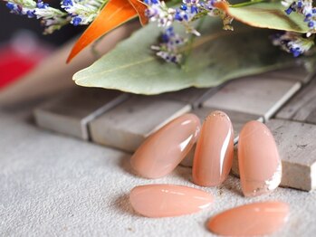 アガルネイル 川越(AGARU NAIL)の写真/【究極のワンカラー初回¥6300】ワンカラーで差がつく！シンプルな中にも深い艶と際の際まで美しさを[川越]