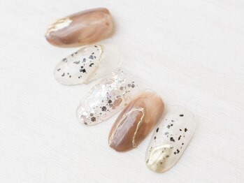 イーリー(ely)/ネイルデザイン