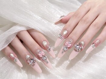 スペラ 大宮店(Spera)の写真/【個性が際立つ指先で周囲の視線を独り占め♪】圧倒的パーツで憧れのネイルを自由に楽しめる☆