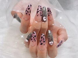ヒョウ柄ネイル