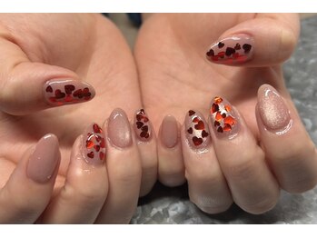 アイ アンド ネイル ロカヒ(Eye & nail LOKAHI)/ちゅるマグ