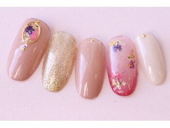 ローズクレア(Rose Crea)/押し花ネイル