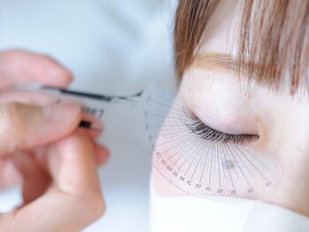 アンドシー 西宮北口店(and she.)/03.自まつ毛の状態確認