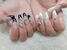 ビジュティエール(Bijoutier)/モノトーンフレンチ