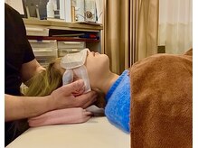 こころ整体 もみほぐしの雰囲気（炭酸スプレーでヘッドスパ）