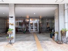サロンの入り口です♪
