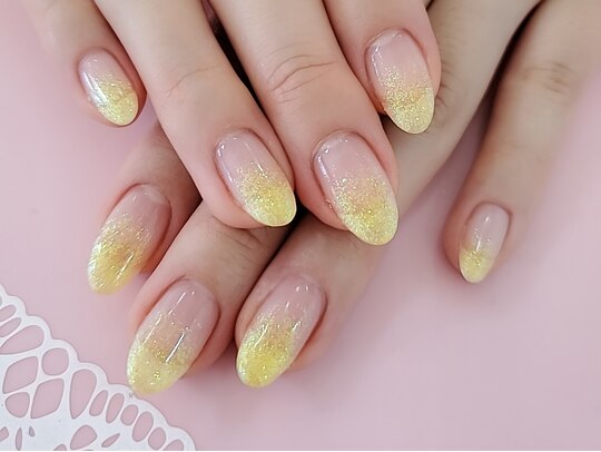 2025年冬】イエロー 春のネイルデザイン集｜人気順｜ホットペッパー  