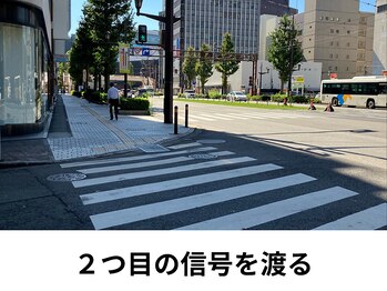 ビューステージ アイブロウサロン 熊本/2つ目の信号を渡る
