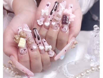 くまいっぱいバレンタインネイル