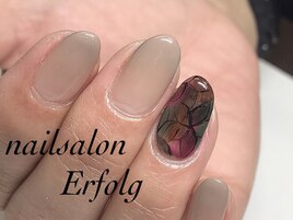 ステンドグラスネイル初回8500円