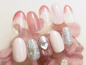 ワンラブネイルズ 池袋店(One Love Nails)の写真/初めてのネイルでも安心♪初回オフ無料+定額ネイルがよりリーズナブルに☆周りと差がつくデザインに!池袋駅