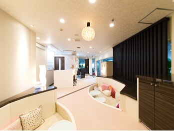 ディオーネ 心斎橋店プレミアム(Dione Premium)/【脱毛サロン】待合スペース