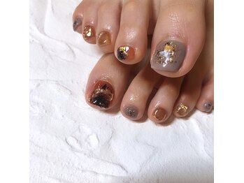 リノン(Linon)/秋もフットネイル♪