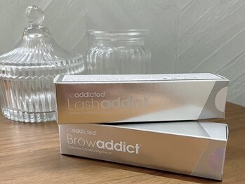 クラシック(CLASSIC)/まつげ美容液ラッシュアディクト