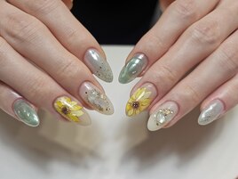 ひまわりネイル12200円
