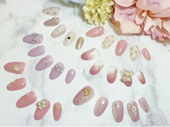 アイボリー(ivory)の写真/爪に優しいパラジェル使用で自爪に優しい施術！大人可愛い上品な指先へ♪最旬アートで周りと差をつけて★