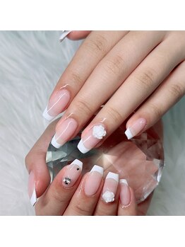 ワイズビューティー 本町店(y's beauty)/白フレンチ