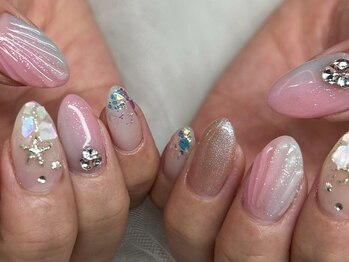 ネイルアンドアイラッシュスタジオ シュシュ(chouchou)の写真/【パラジェル専門認定サロン】持ち込みOK！豊富なカラーとトレンドパーツで貴方のやりたいデザインが叶う！
