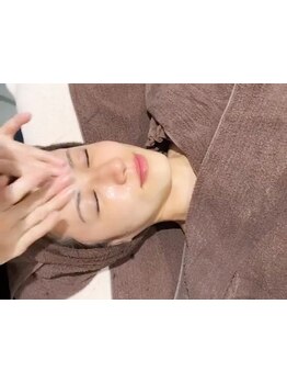 ホウレイ線・たるみ改善！予防ケア