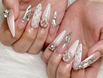 リフラ チャヤ(Li-Fra CHAYA)/ロングネイル