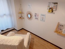 アイラシー(eyelasheee)