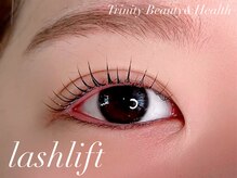 トリニティ ビューティーアンドヘルス(Trinity Beauty＆Health)/まつ毛パーマ　ラッシュリフト