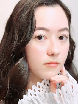 ナチュラル上品な目元にしたい