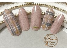 リュカ(Lucas)/チェック柄ネイル