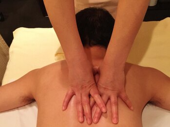 ほぐし屋/アロマオイル30分¥4000~