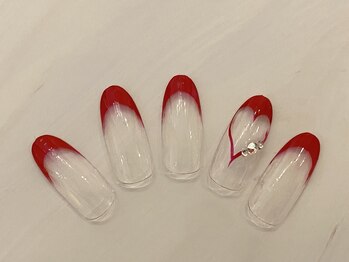 メリーアン(Merry Anne)/ハートフレンチネイル