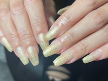 ブランシュネイル(BlancheNail)/ゴールドラメもどうかしら？