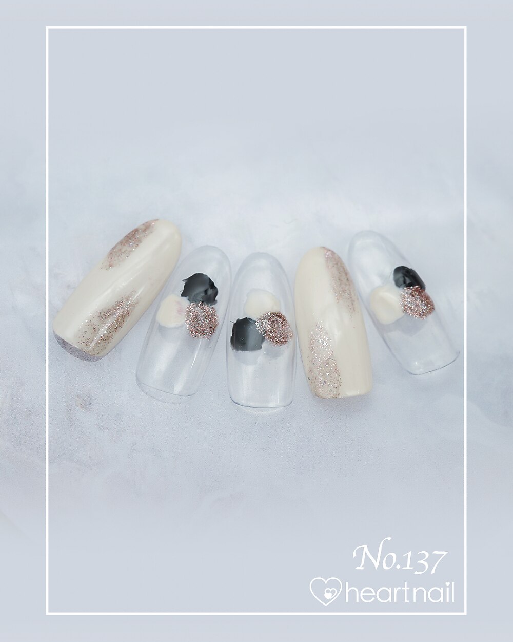 2026年冬トレンド】ホワイト ワンカラー ハンドのネイルデザイン集