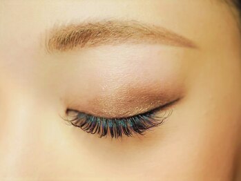 グランアイ 関目店(GRAN EYE)の写真/フラットラッシュやダブルフラットで品のある目元に♪まつげパーマや眉毛アイブロウとのセットも人気◎