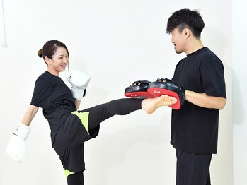 本気の整体 町田店/楽しく簡単！キックボクササイズ