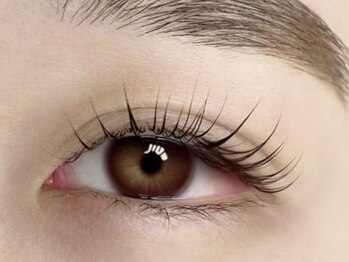 サラアイ(sara)の写真/【まつげパーマ￥4500】高い技術と根元からしっかり立ち上げることで抜群のモチを実現◎［玉造/まつげ］
