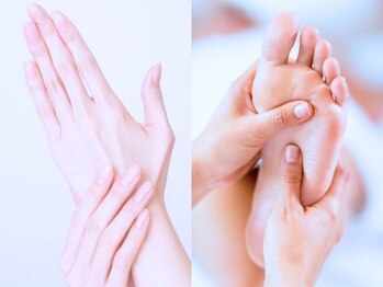トレデュール 長町南店(Tre's dur)の写真/【本格ケアでうる艶美爪へ】素足になるこれからの季節に!1人1人に合わせた丁寧なケアで美しい手元&足元に♪