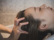 フロア(FLOOR)/頭皮から引き上げてリフトアップ