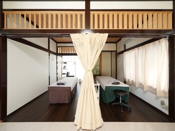 ウィング/店の内観