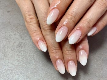 ラティアム 亀山店(LaTiam)の写真/お客様のライフスタイルや理想に合わせたデザインをご提案♪さりげないネイルでオフィスでも輝く指先へ★