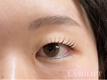 ファミーユ タカサキ(Fameu TAKASAKI)/ラッシュリフト